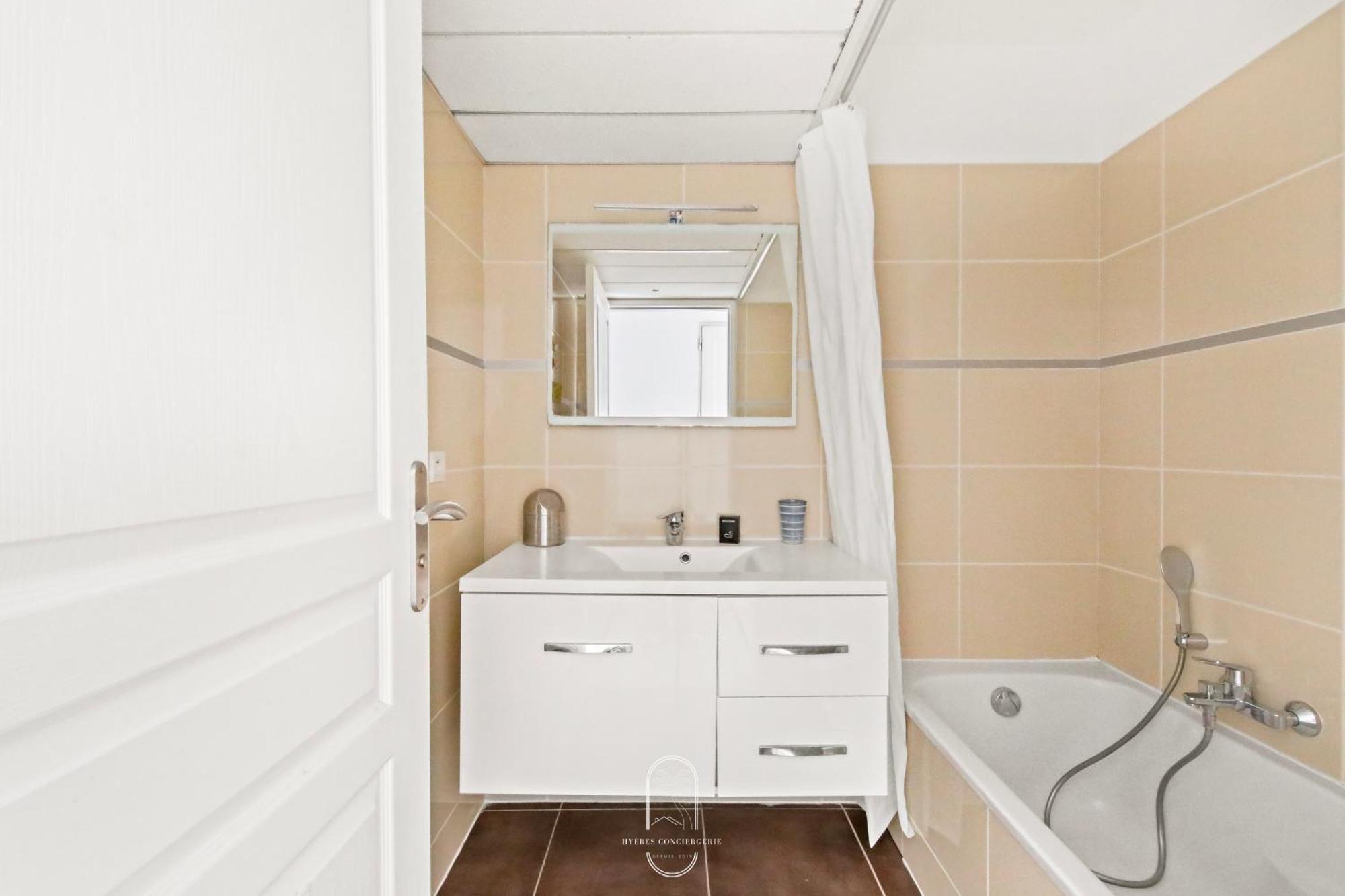Maisonnette Saona Vue Mer Plages 800M Wifi Clim Pk By Hc 카르쿠에이란느 외부 사진